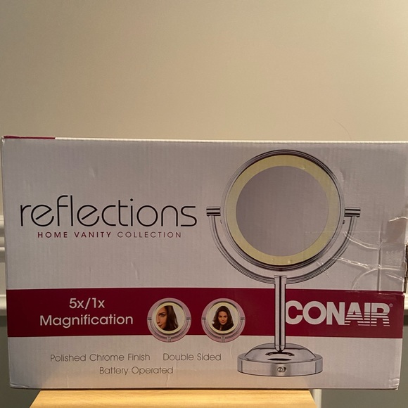 CONAIR Circular lighting mirror 5X - Picture 3 of 6